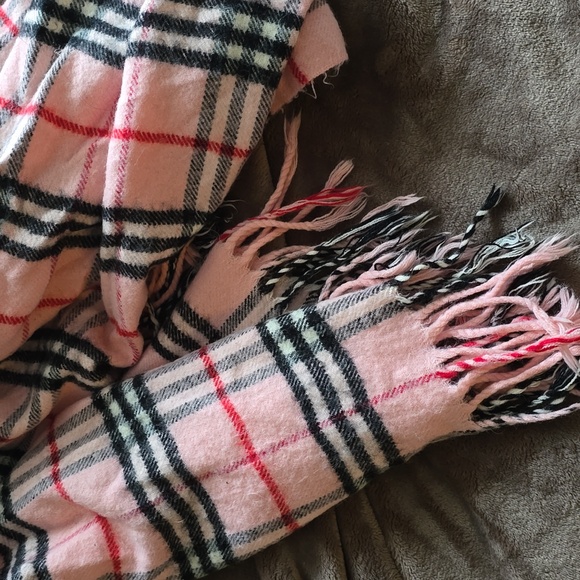 Burberry Pink Plaid Women's Scarf - Picture 3 of 5